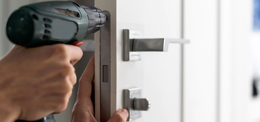 Locksmith For Lock Replacement Near Me in Lake Forest, CA